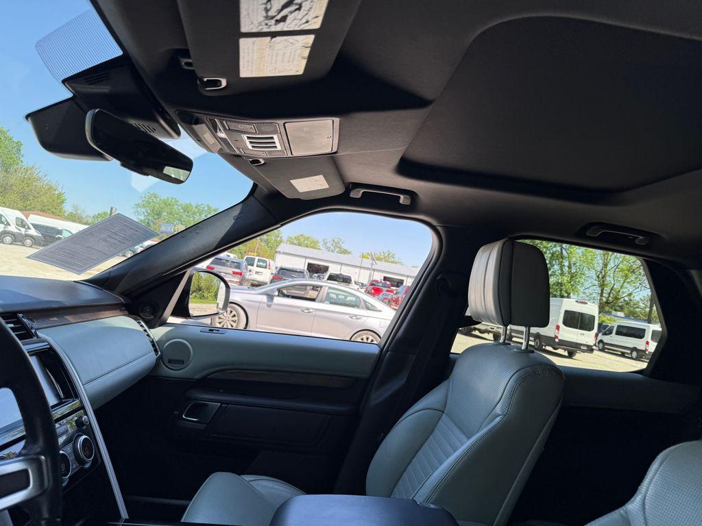 used 2018 Land Rover Discovery car, priced at $21,110