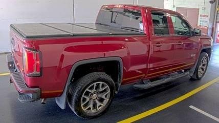 used 2018 GMC Sierra 1500 car, priced at $28,300