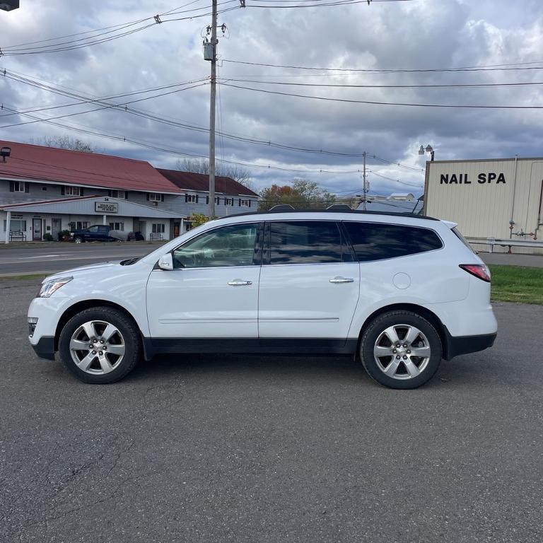 used 2017 Chevrolet Traverse car, priced at $15,495