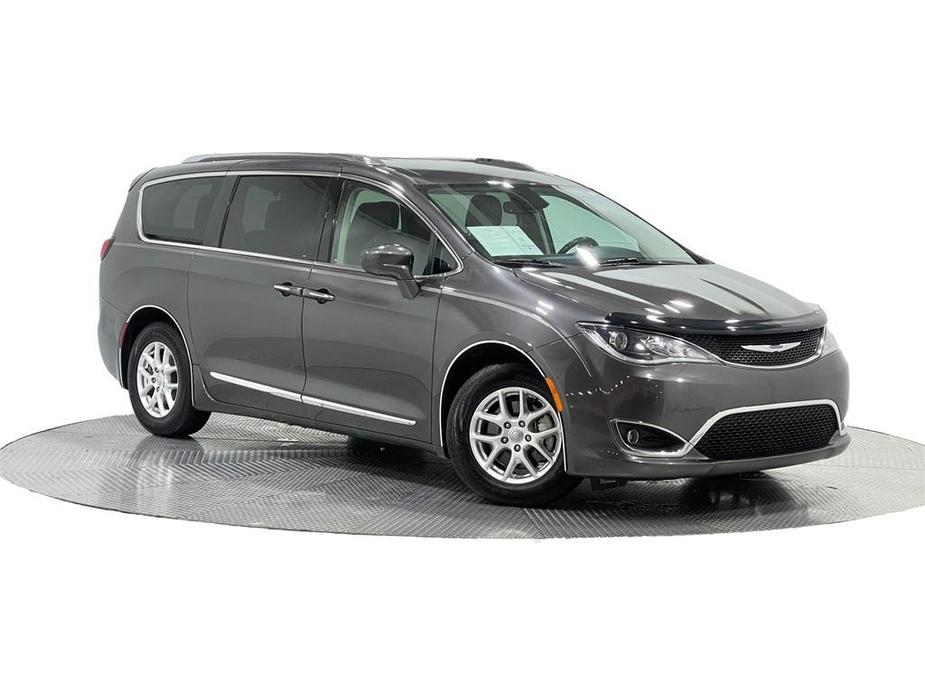 used 2020 Chrysler Pacifica car, priced at $18,800