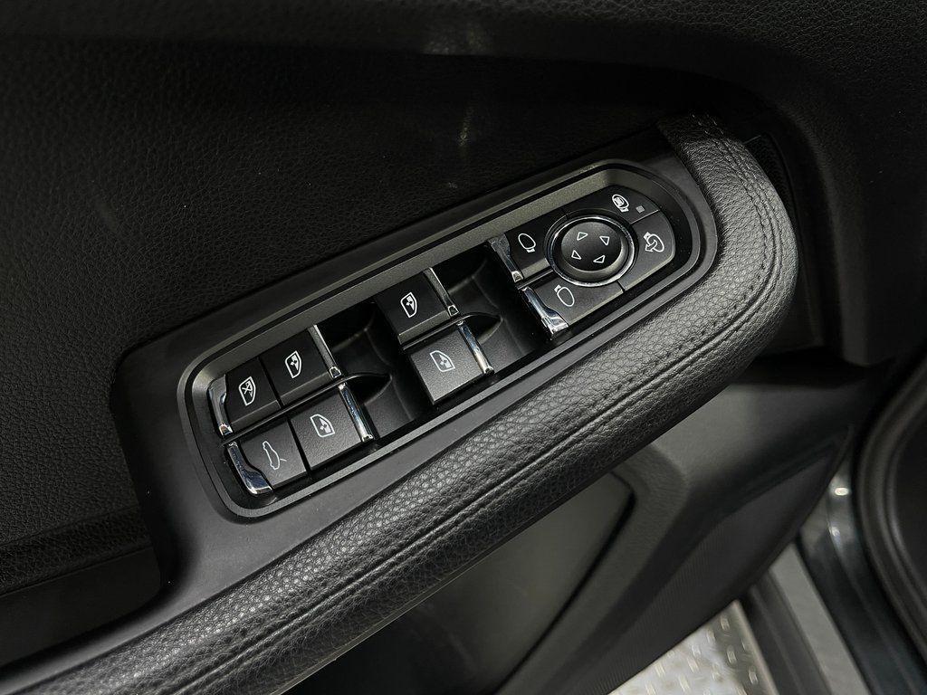 used 2018 Porsche Macan car, priced at $24,300