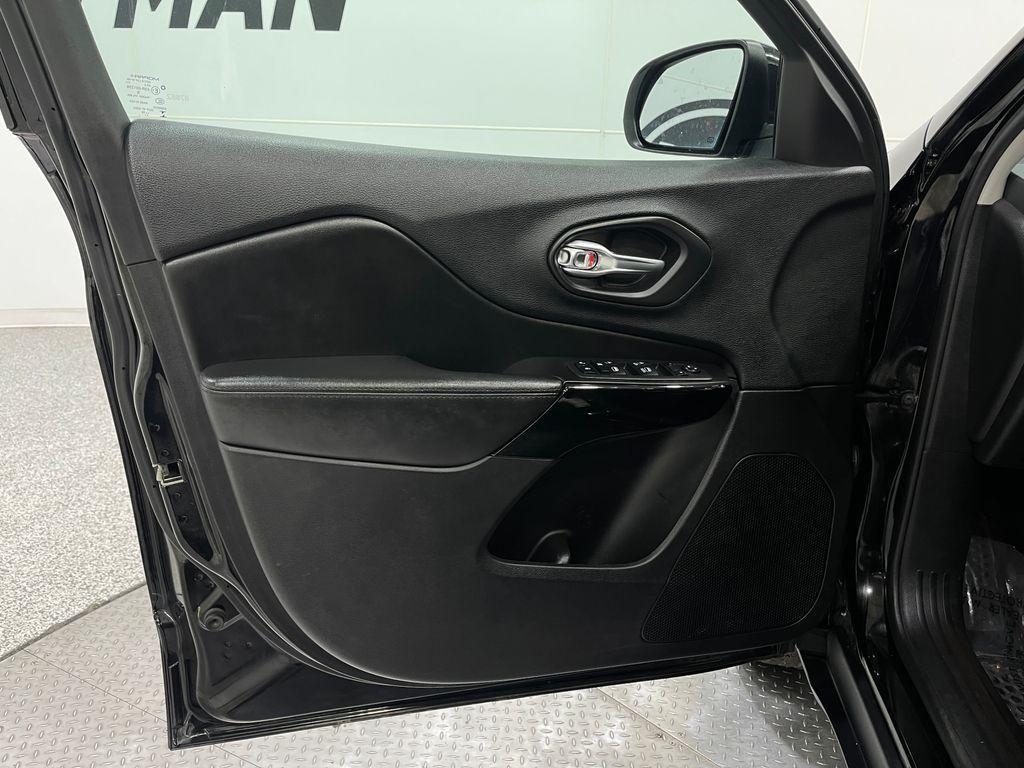used 2019 Jeep Cherokee car, priced at $16,390