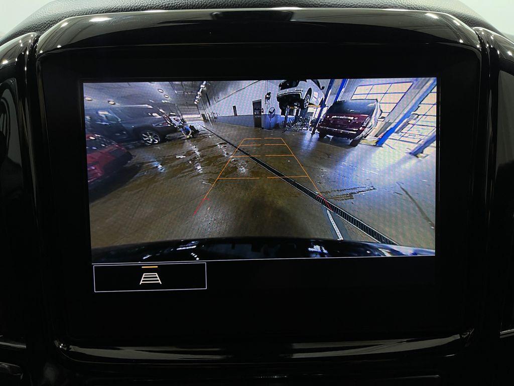 used 2022 Chevrolet Traverse car, priced at $29,400