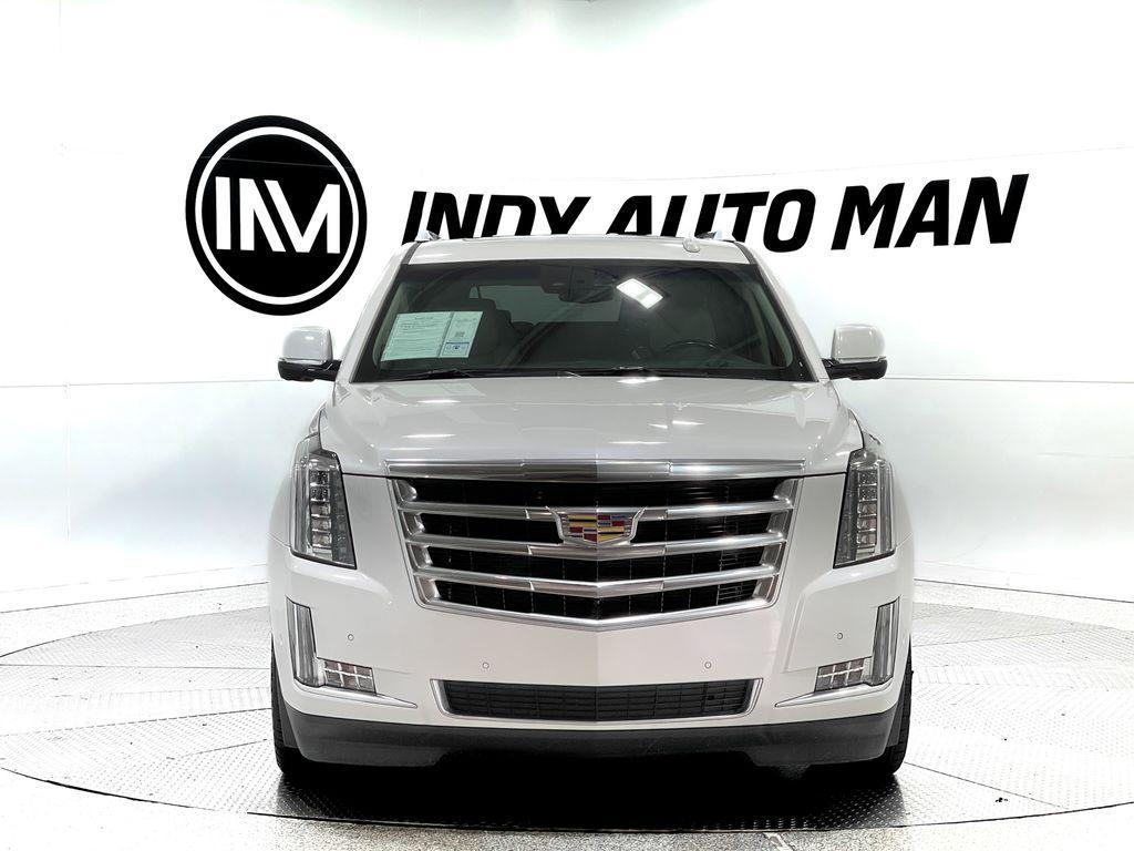 used 2018 Cadillac Escalade ESV car, priced at $29,877