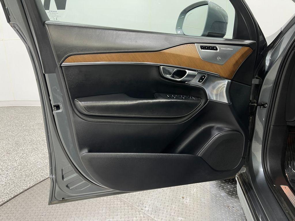 used 2017 Volvo XC90 car, priced at $21,460