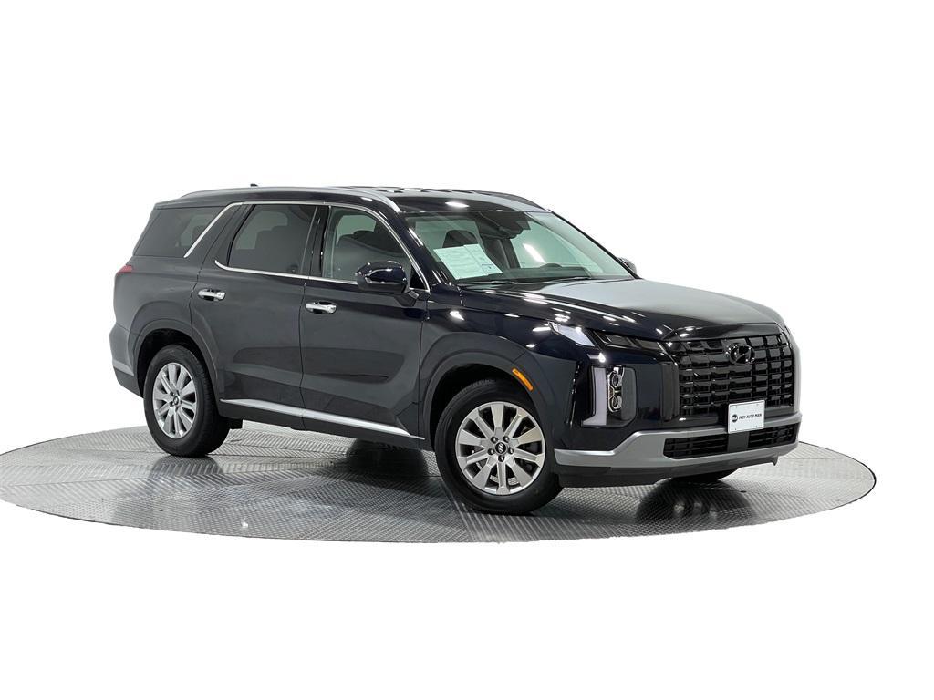 used 2024 Hyundai Palisade car, priced at $37,210