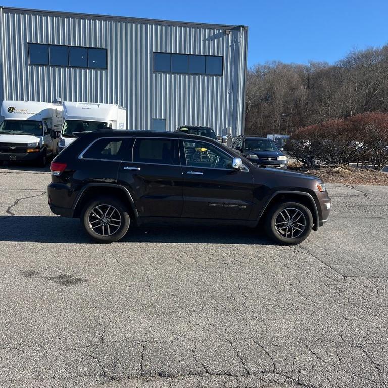 used 2017 Jeep Grand Cherokee car, priced at $18,995