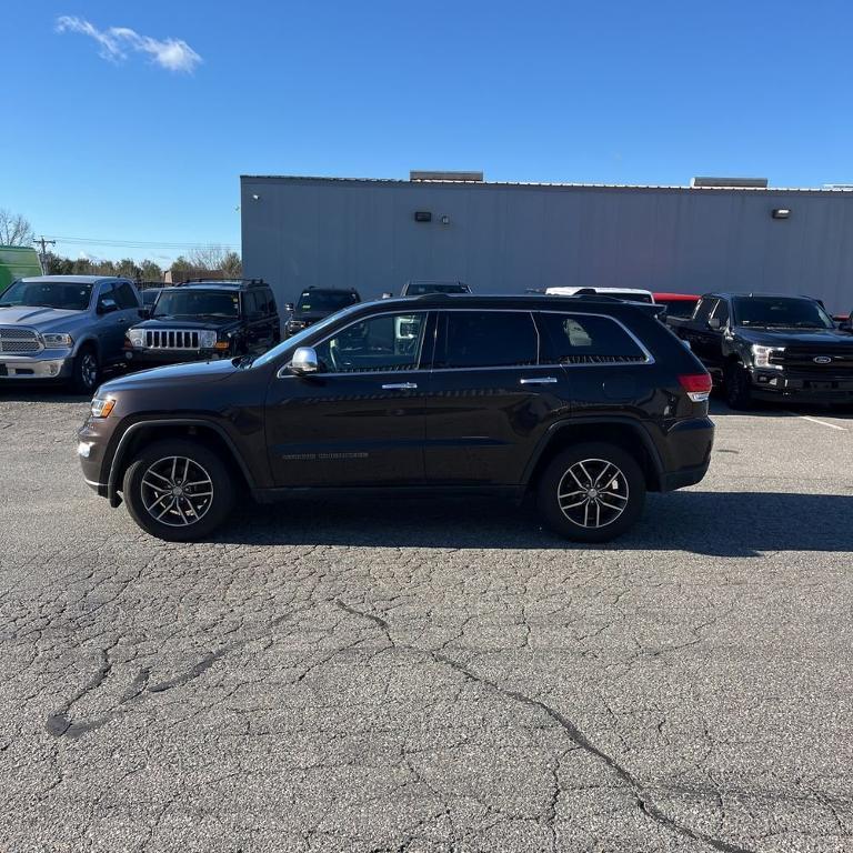 used 2017 Jeep Grand Cherokee car, priced at $18,995