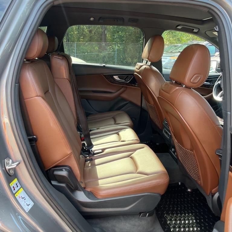 used 2018 Audi Q7 car, priced at $18,500