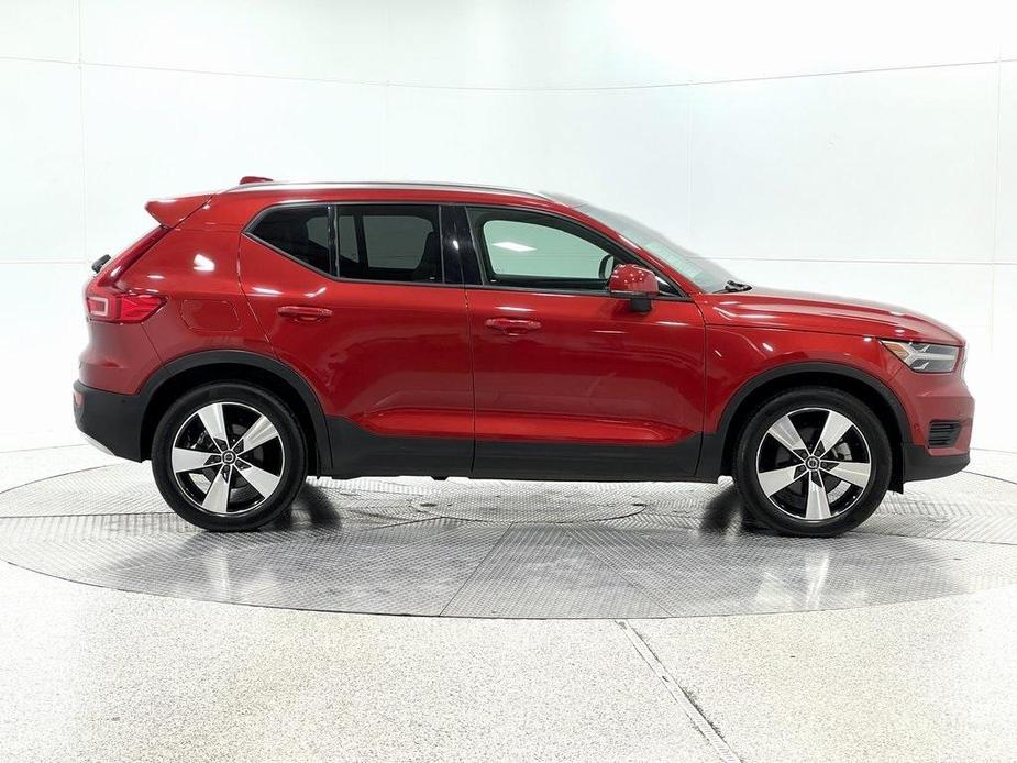 used 2019 Volvo XC40 car, priced at $22,157