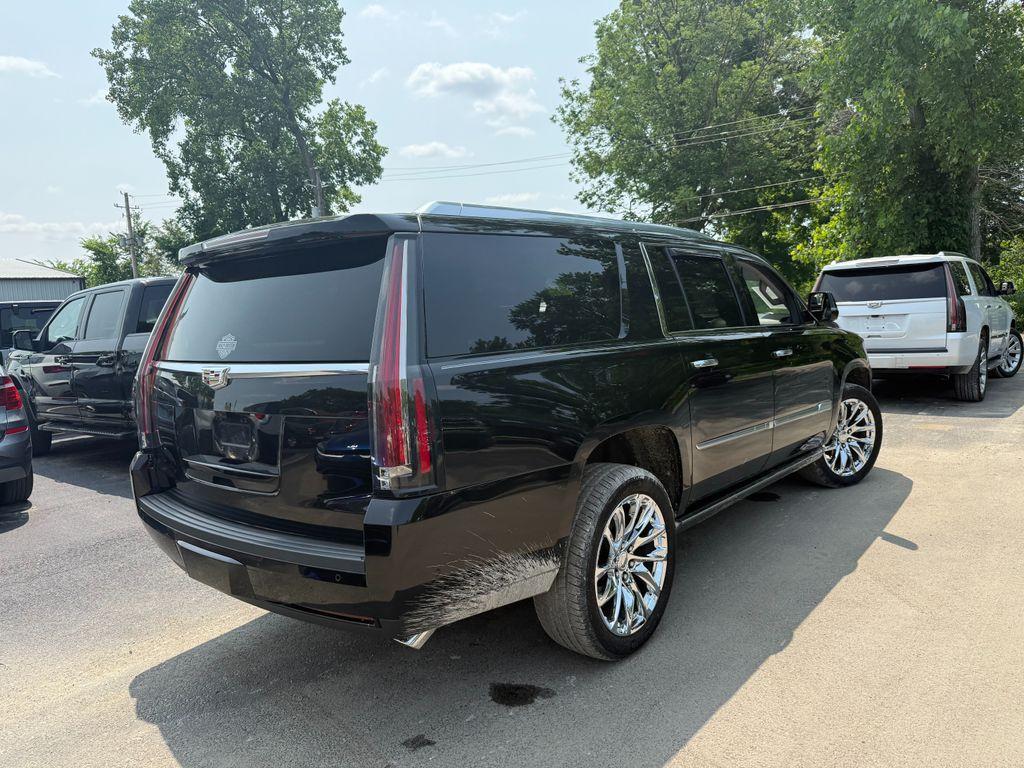 used 2019 Cadillac Escalade ESV car, priced at $33,000