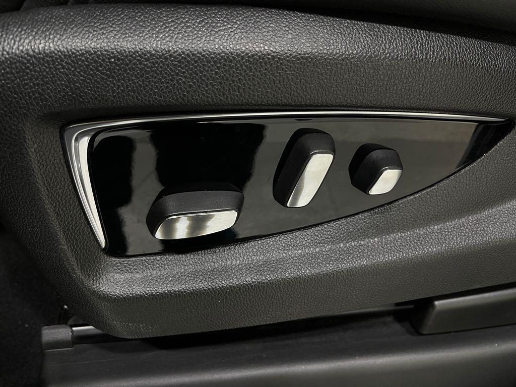 used 2016 Cadillac Escalade car, priced at $21,420