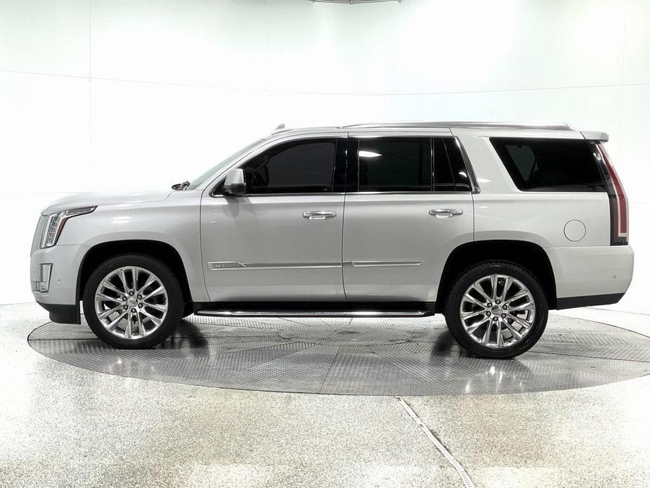 used 2019 Cadillac Escalade car, priced at $38,991