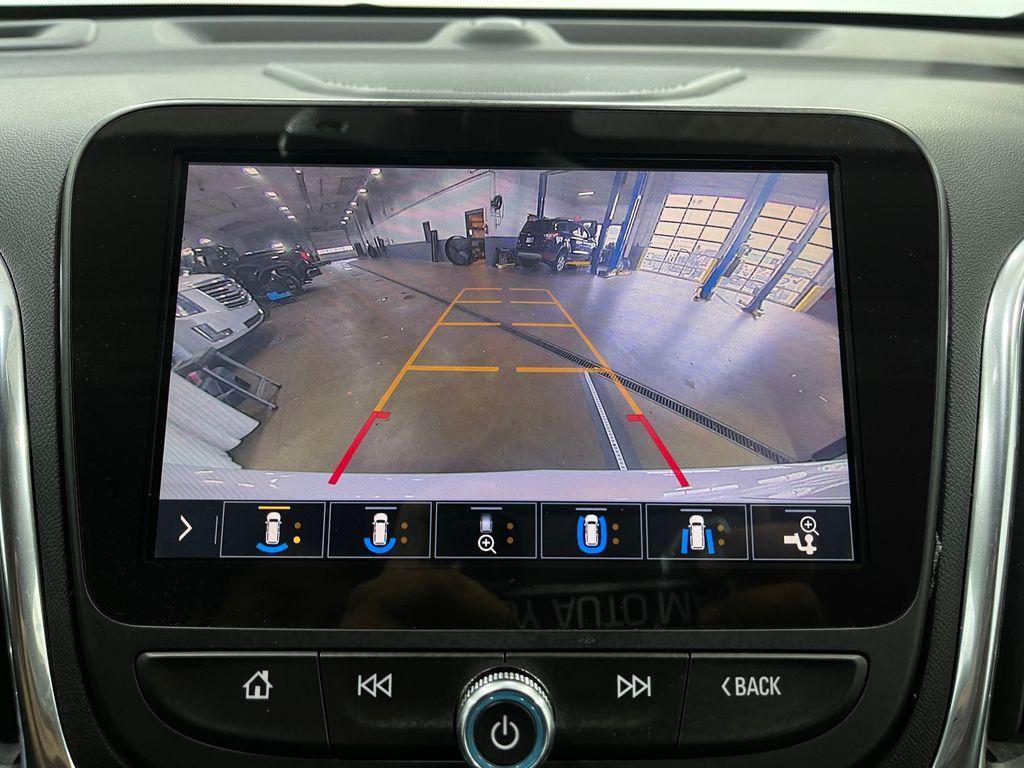 used 2021 Chevrolet Equinox car, priced at $19,365