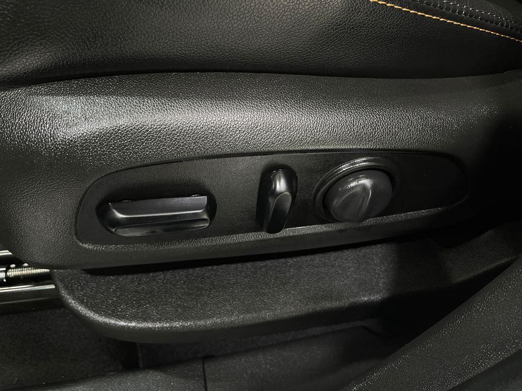 used 2021 Chevrolet Equinox car, priced at $19,365