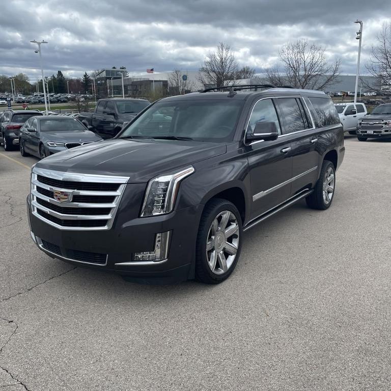 used 2017 Cadillac Escalade ESV car, priced at $31,264