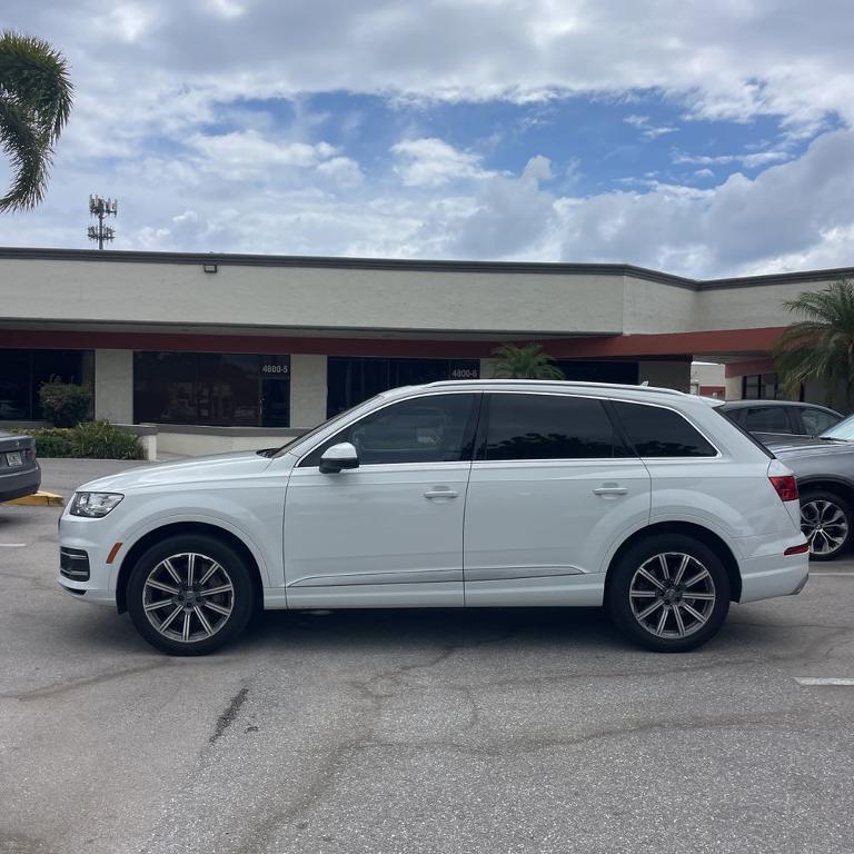 used 2017 Audi Q7 car, priced at $18,250