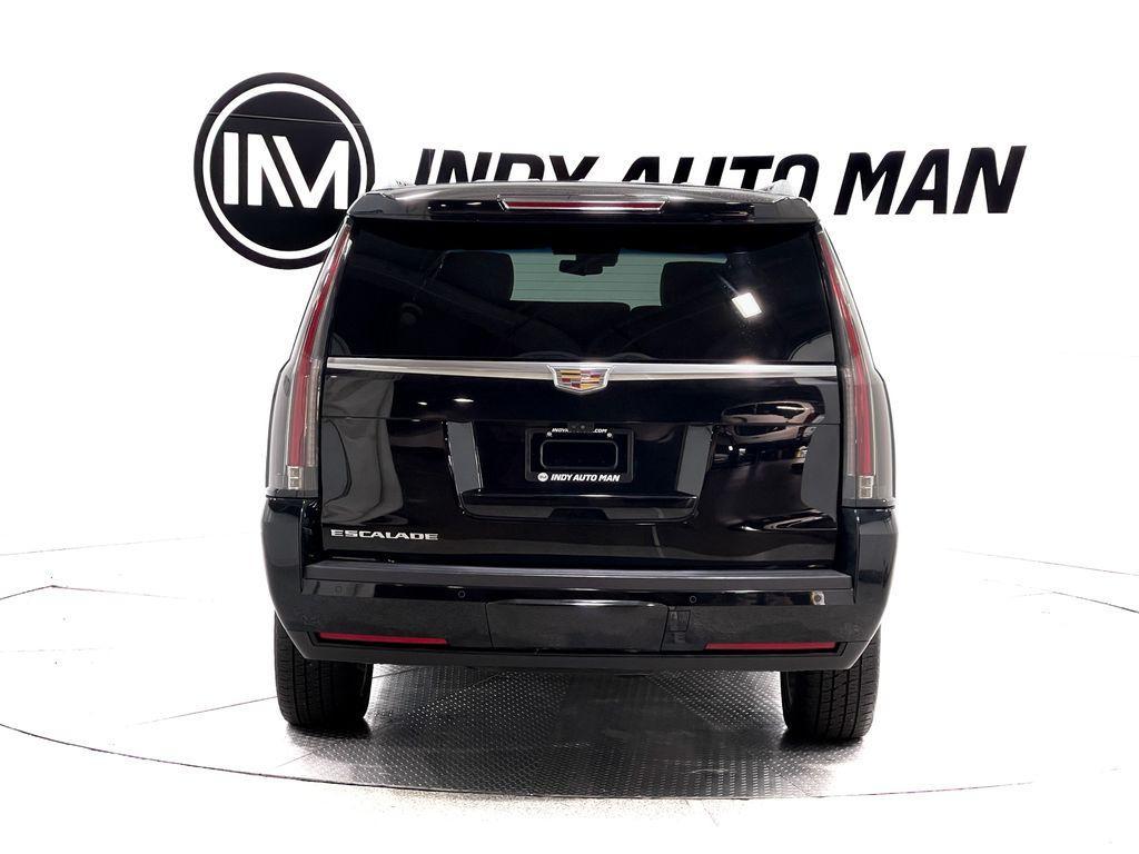 used 2017 Cadillac Escalade ESV car, priced at $30,690