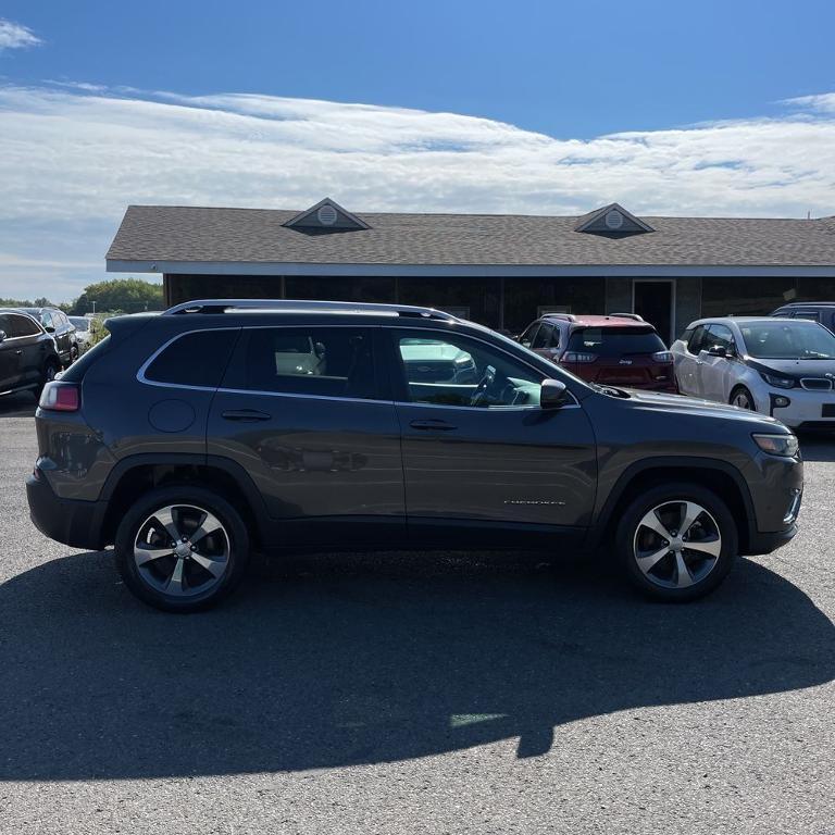 used 2021 Jeep Cherokee car, priced at $19,395