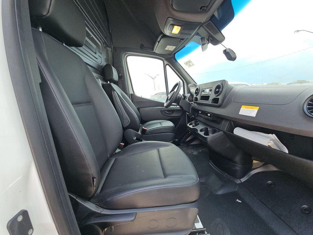 used 2022 Mercedes-Benz Sprinter 2500 car