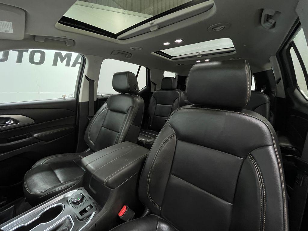 used 2019 Chevrolet Traverse car, priced at $23,523