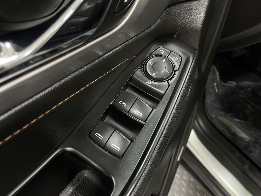 used 2019 Chevrolet Traverse car, priced at $23,523