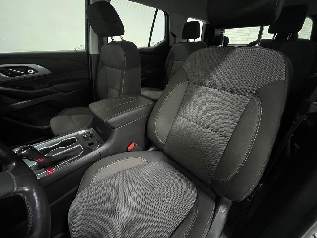 used 2020 Chevrolet Traverse car, priced at $20,720