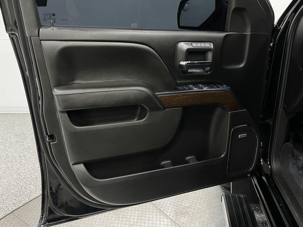 used 2017 GMC Sierra 1500 car, priced at $31,517