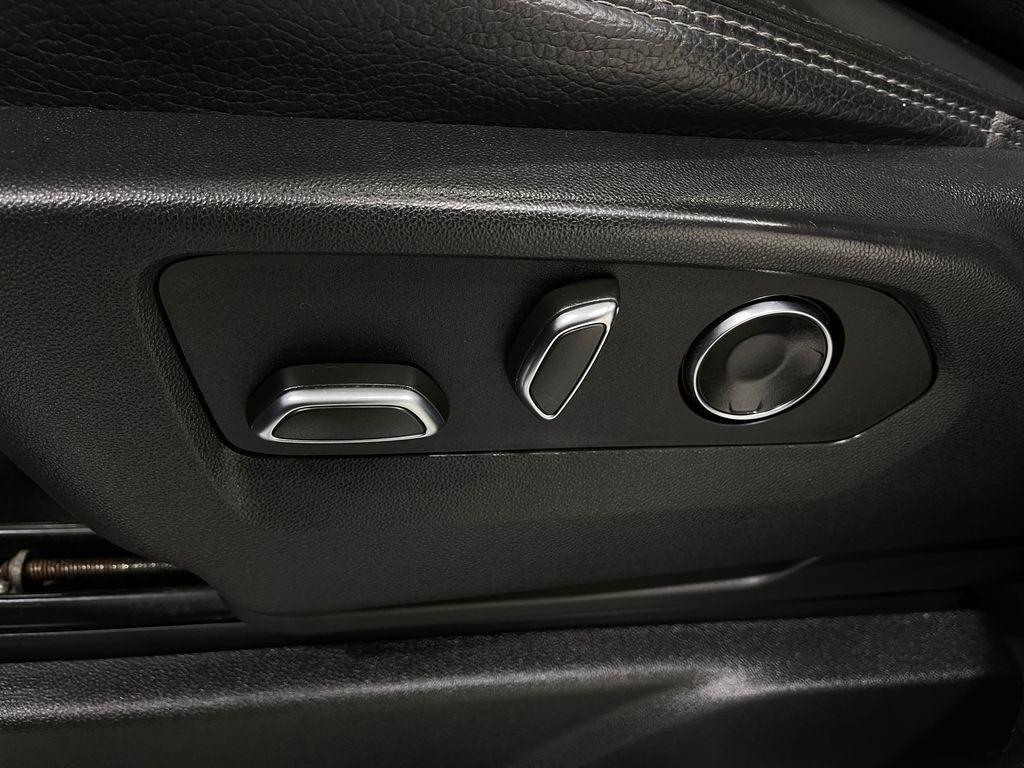 used 2021 GMC Yukon car, priced at $45,500