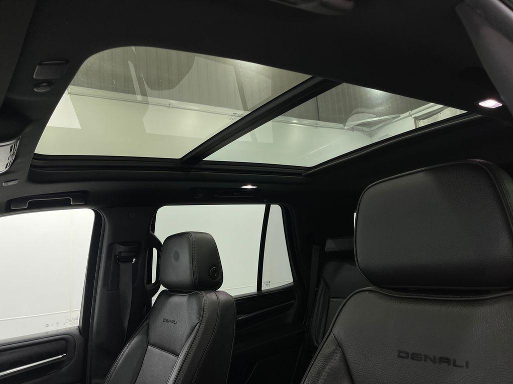 used 2021 GMC Yukon car, priced at $45,500