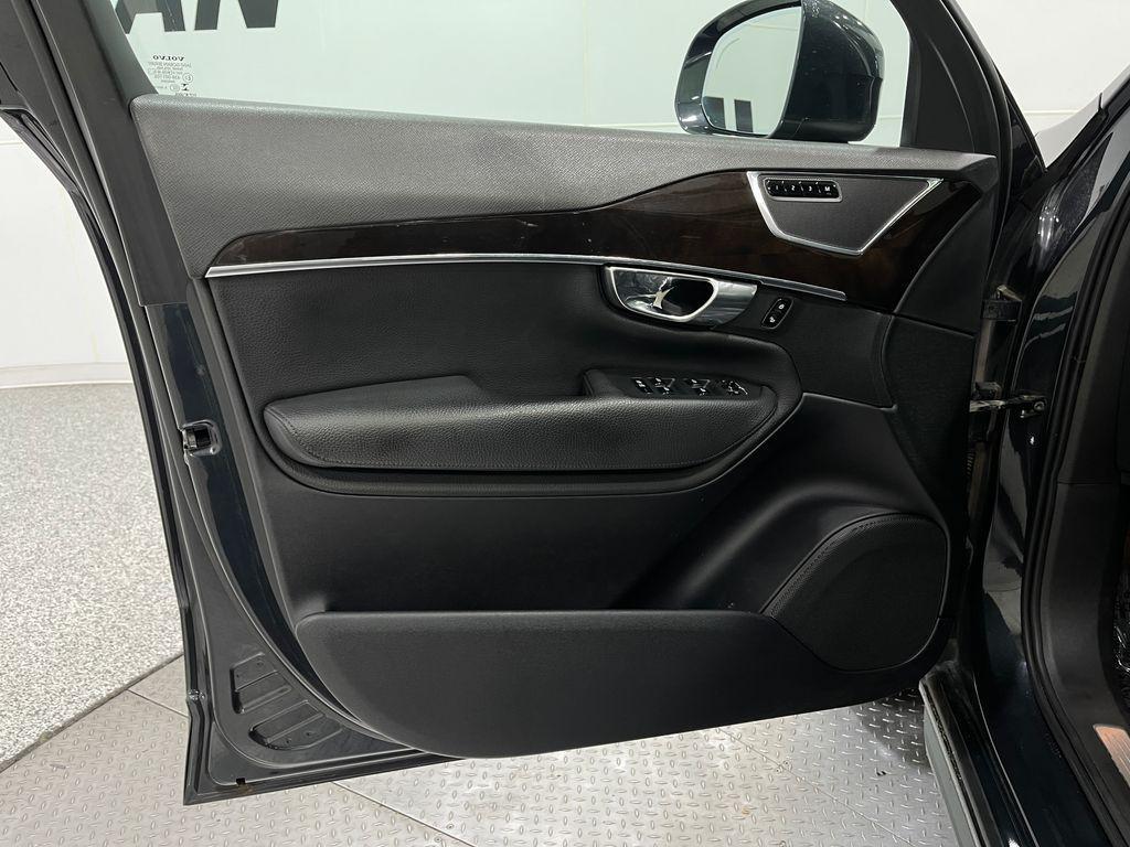 used 2017 Volvo XC90 car, priced at $19,530