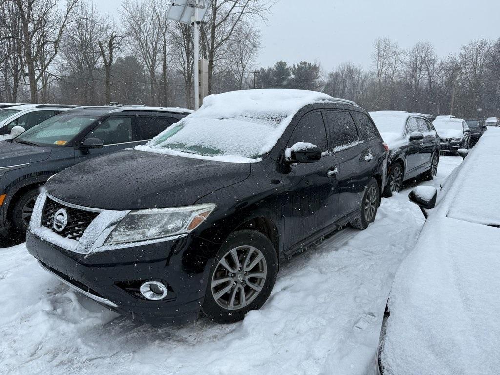 used 2016 Nissan Pathfinder car, priced at $10,000