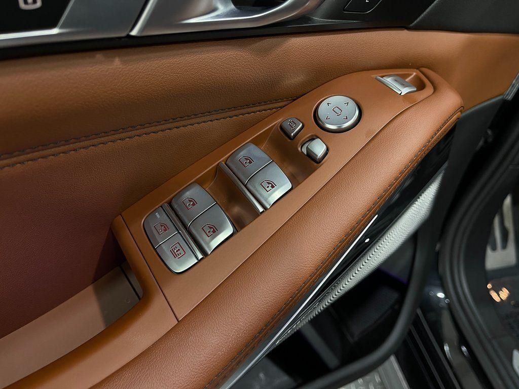 used 2024 BMW X7 car, priced at $88,888