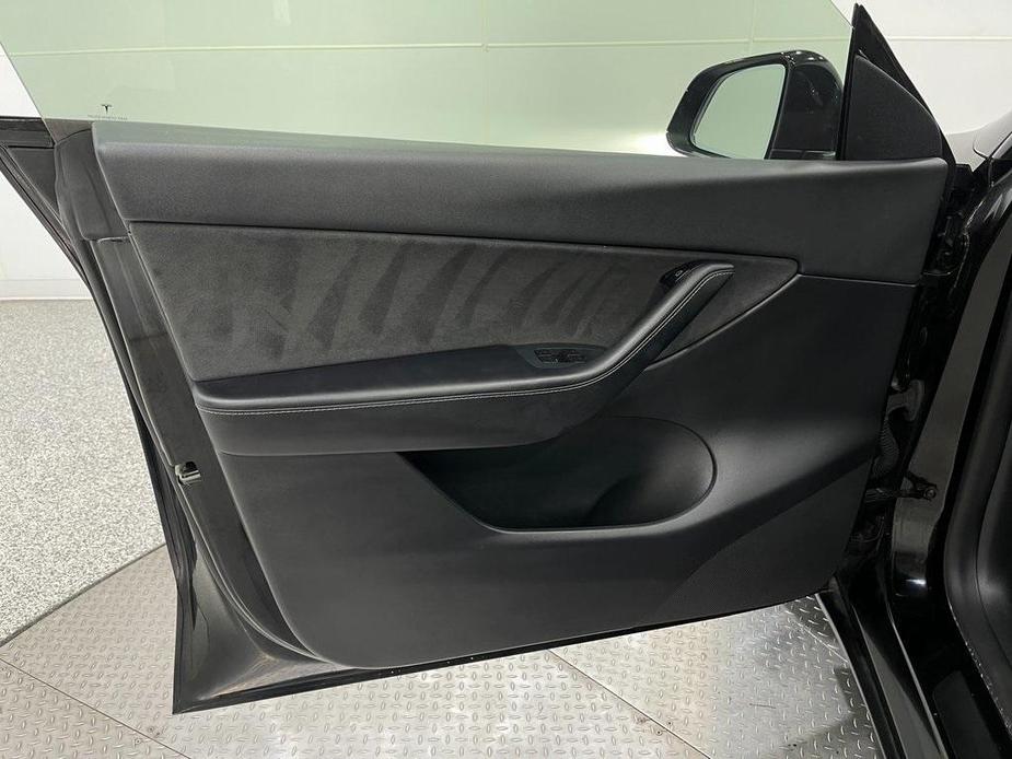 used 2021 Tesla Model Y car, priced at $28,995