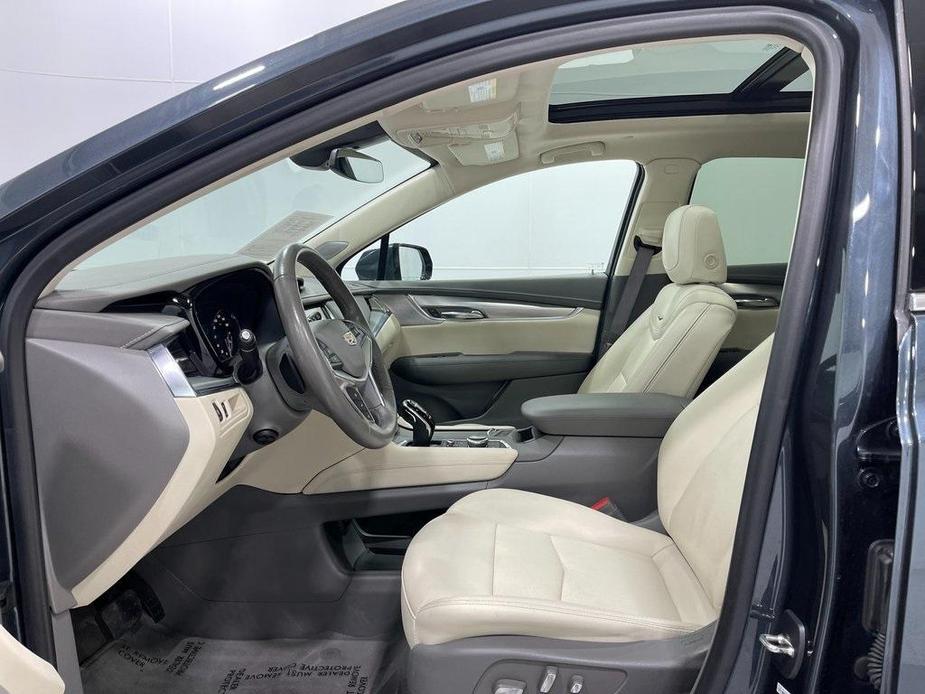 used 2021 Cadillac XT5 car, priced at $33,450