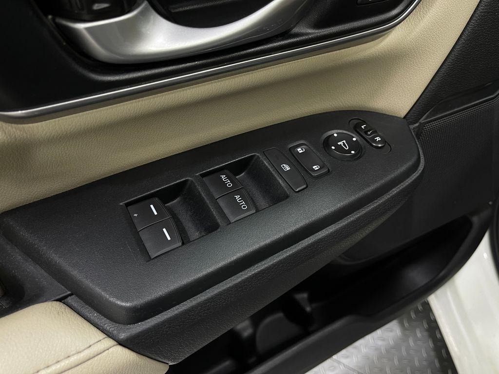 used 2017 Honda CR-V car, priced at $15,920