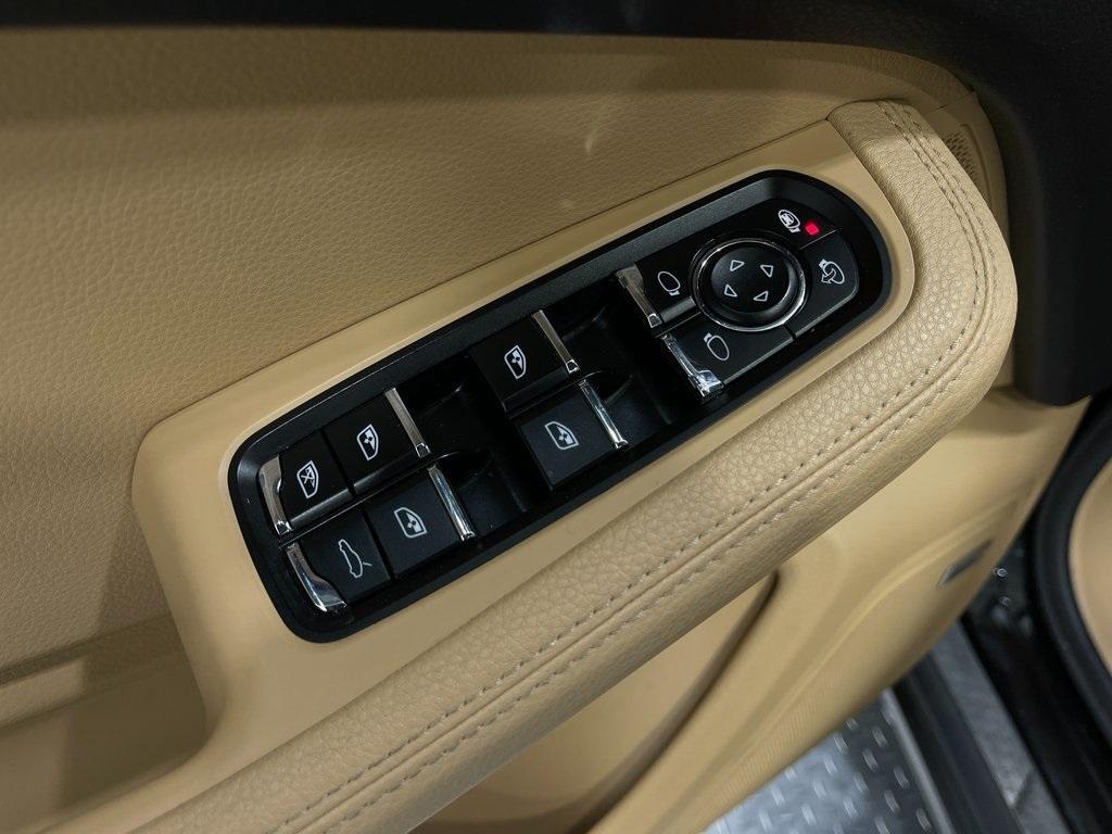 used 2018 Porsche Macan car, priced at $26,920