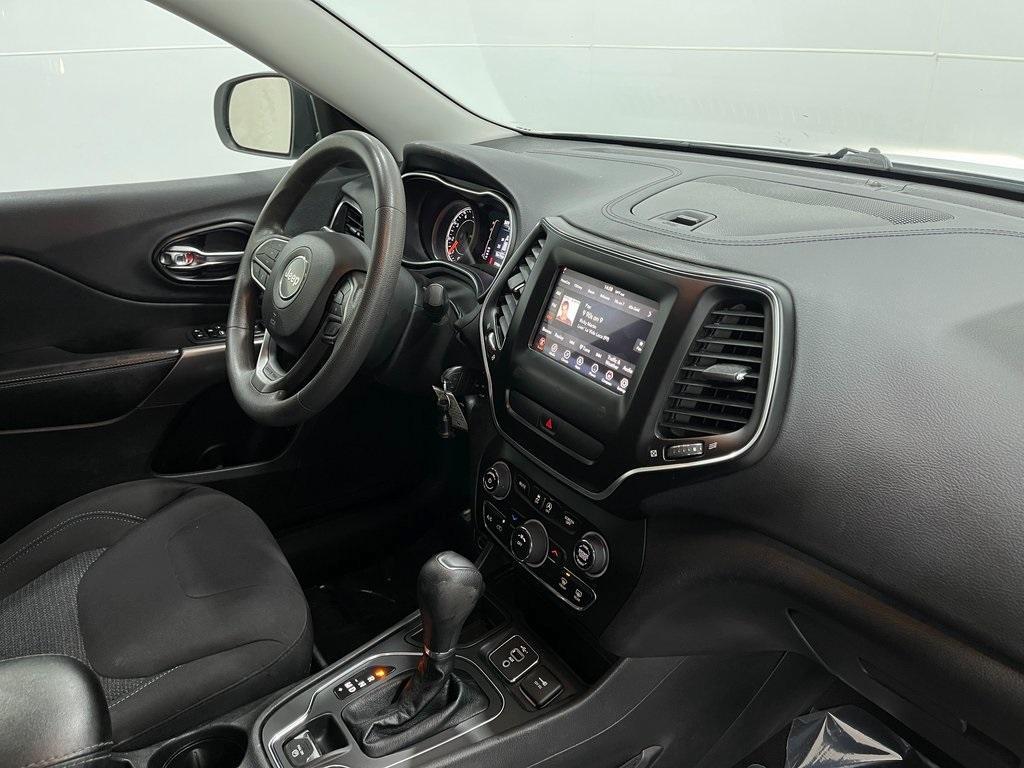 used 2020 Jeep Cherokee car, priced at $15,953