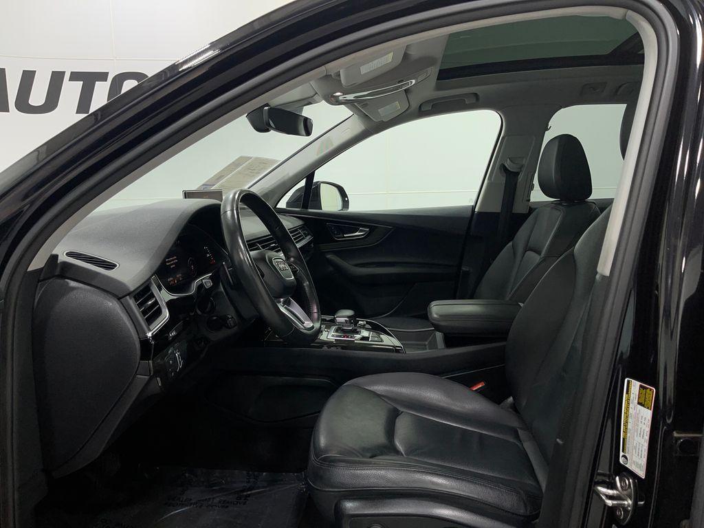 used 2018 Audi Q7 car, priced at $19,095