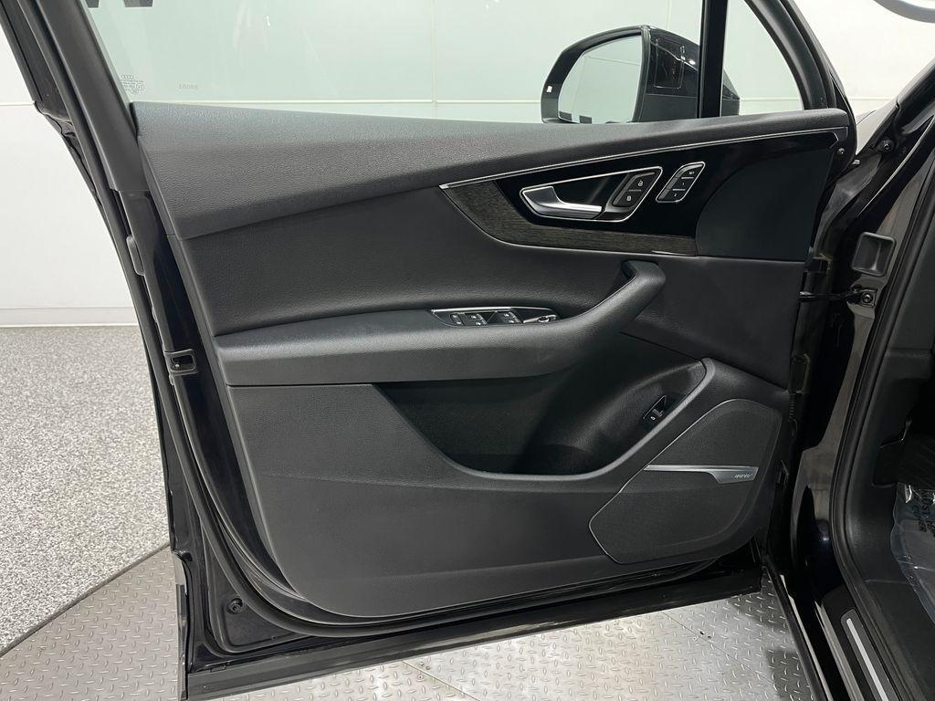 used 2018 Audi Q7 car, priced at $19,095