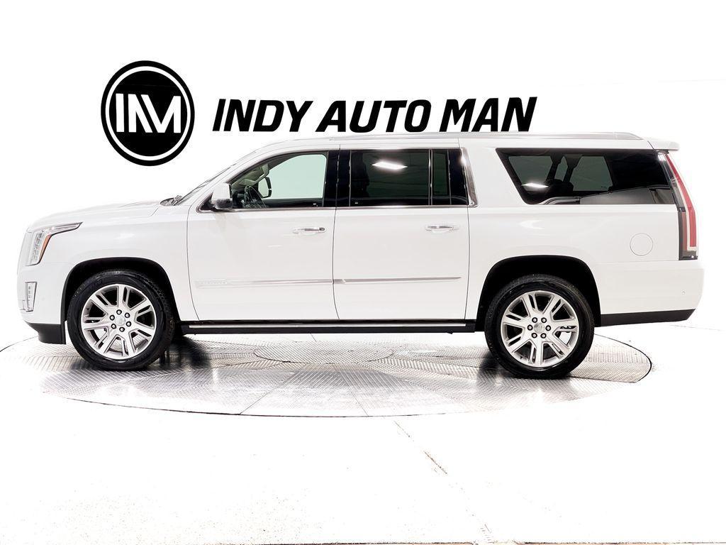 used 2019 Cadillac Escalade ESV car, priced at $34,300