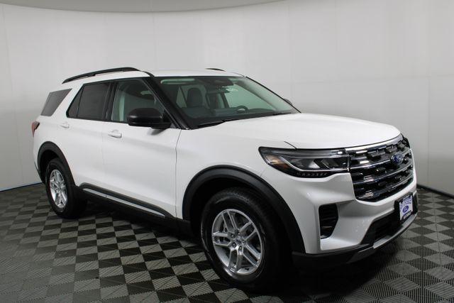 new 2025 Ford Explorer car, priced at $44,575