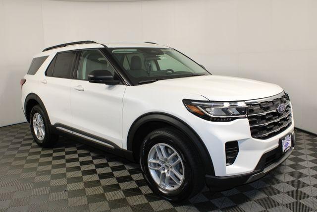 new 2025 Ford Explorer car, priced at $44,575