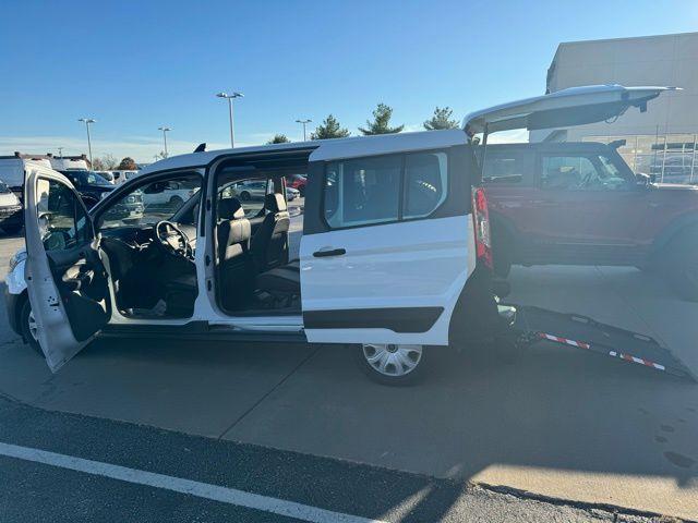 new 2022 Ford Transit Connect car, priced at $55,000