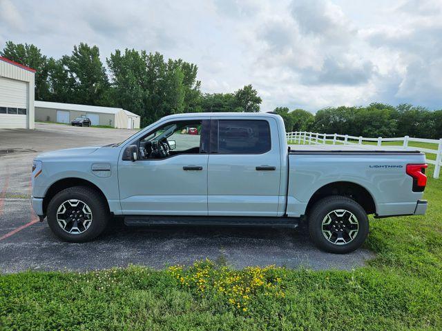 used 2023 Ford F-150 Lightning car, priced at $40,000