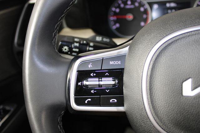 used 2023 Kia Sorento car, priced at $30,900