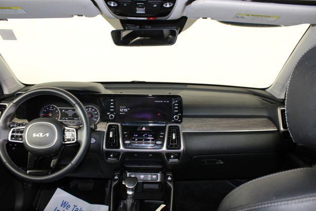used 2023 Kia Sorento car, priced at $30,900