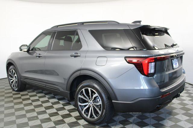 new 2025 Ford Explorer car, priced at $47,500
