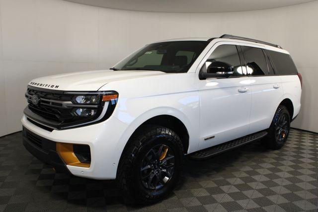 new 2025 Ford Expedition car, priced at $84,000