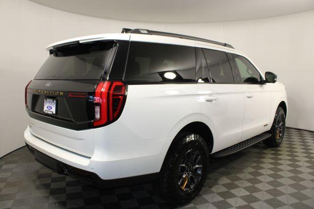 new 2025 Ford Expedition car, priced at $84,000